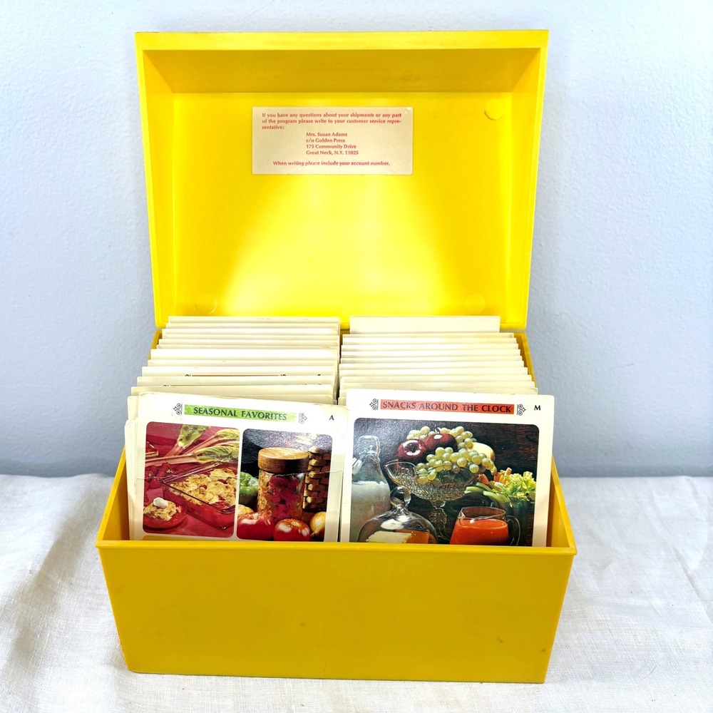 Vintage Betty Crocker Recipe Card Library Yellow Plastic Box 1970s Complete Set
